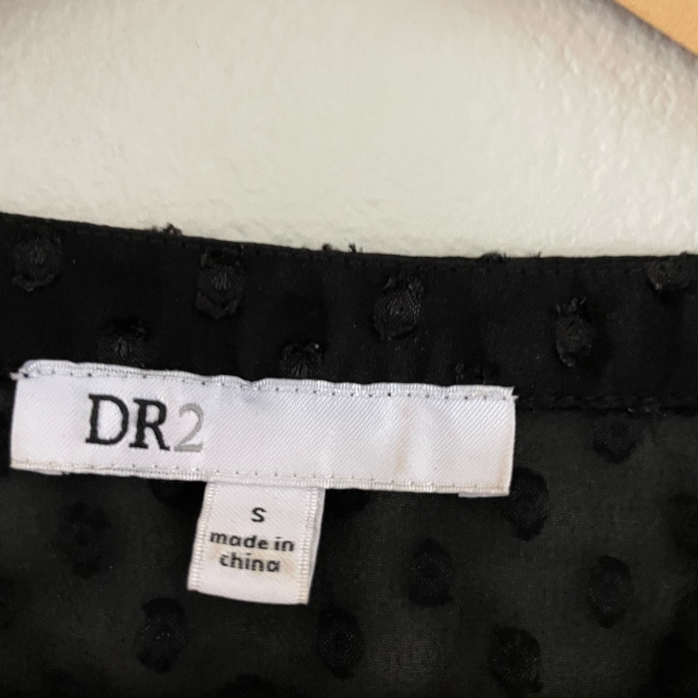 DR2 Black Textured Sheer Long Sleeve Blouse - Picture 4 of 6